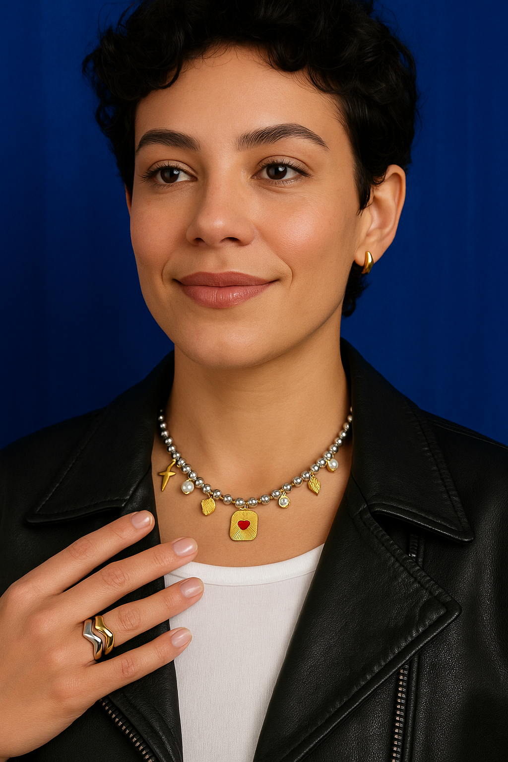 Collier argent et breloques or