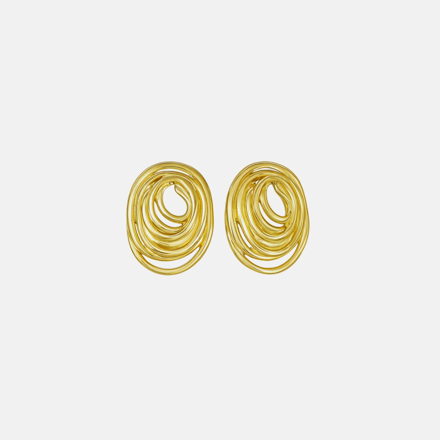 Boucles d’oreilles créoles fleurs dorées avec chaînes – acier chirurgical Chéri Chérie