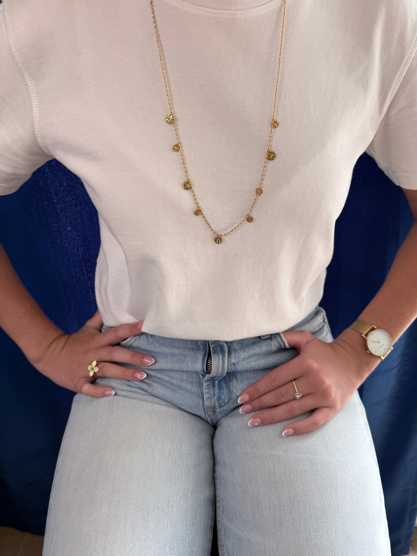 Collier sautoir avec pastilles martelé