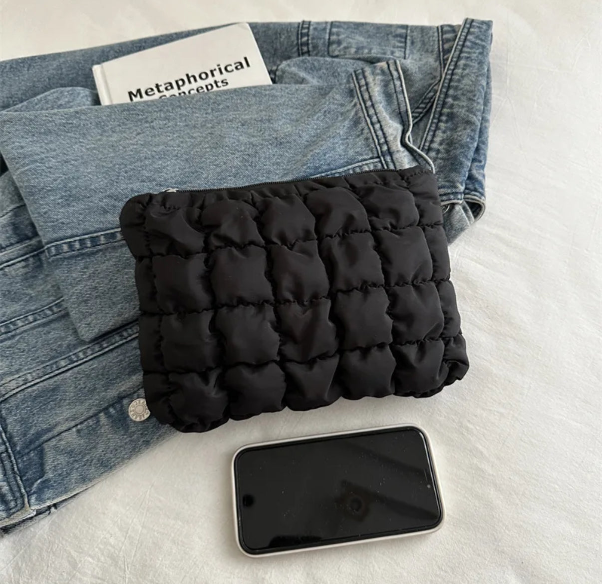 Pochette matelassé noire