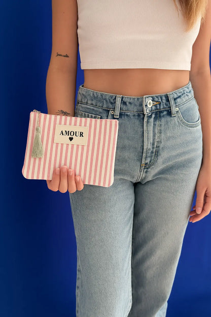 Pochette rose rayée posée style cadeau romantique quotidien – Chéri Chérie