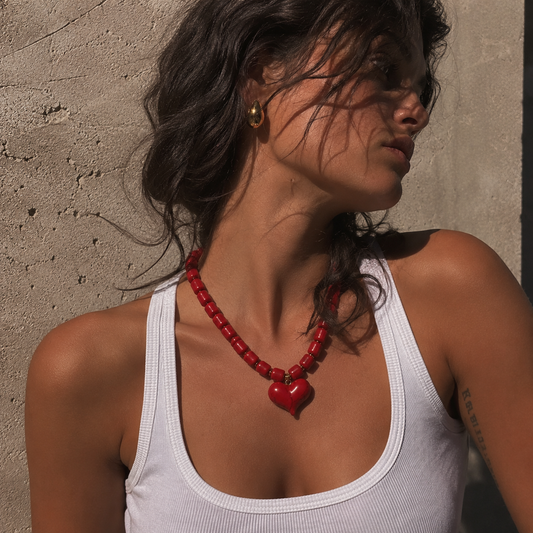 Collier Grosse Perle Acrylique Rouge – Cœur Pendentif Chéri Chérie