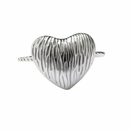Bague cœur texturé en acier chirurgical 316L plaqué or 18K – Chéri Chérie