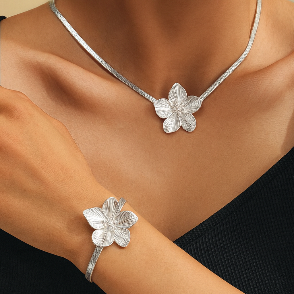 Collier maille serpent avec fleur