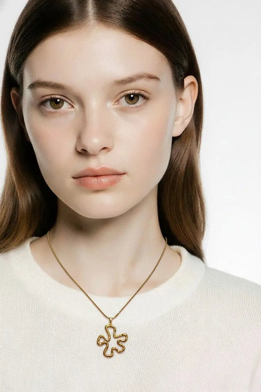 Collier Violette- maille Serpent Dorée Fleu Chéri Chérie