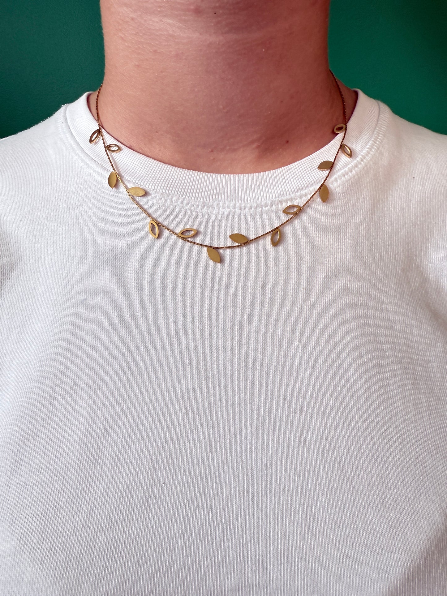 Collier feuilles