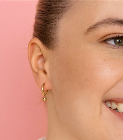 Boucles d’oreilles créoles étoiles Chéri Chérie